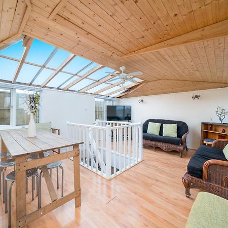 Cozy Maisonette Near Abbey Road Лондон Экстерьер фото