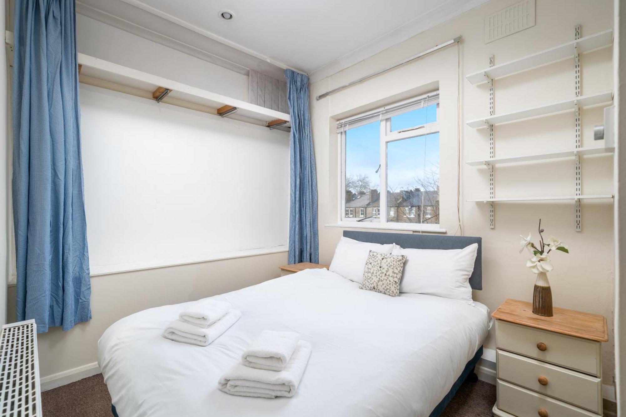 Cozy Maisonette Near Abbey Road Лондон Экстерьер фото